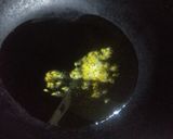A picture of step 3 of Methi Gajar.