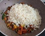 A picture of step 4 of Sprouts pulao.