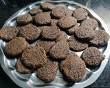 Foto del paso 5 de la receta: Galletitas de avena, cacao y miel