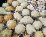 صورة لخطوة 3 من وصفة لقيمات مقرمشه