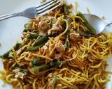 Foto langkah ke 3 dari resep Mi Goreng Kari.