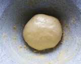 Túrós mazsolás kuglóf recept fázis 1 fotója