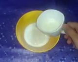 A picture of step 1 of Chicken dough balls.