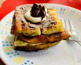A picture of step 5 of Banana Nutella french toast.