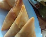 A picture of step 6 of Pizza samosa.