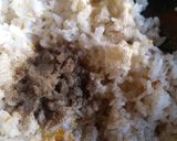 A picture of step 5 of Garlic rice.