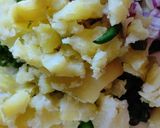 A picture of step 2 of Aloo chokha.