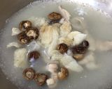 รูปขั้นตอนการทำที่ 2 ของ ต้มจืดเยื่อไผ่กระเพาะหมู