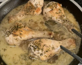 Foto del paso 3 de la receta: Muslos de pollo al ajillo 🍗🍗