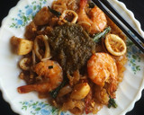 Foto langkah ke 5 dari resep Mie Balap Seafood Medan.