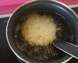 Foto del paso 4 de la receta: Canastas de plátano con arroz y huevo de codorniz (Arroz cubana)