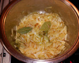 Foto del paso 3 de la receta: Chistorra al vino con queso feta gratinado