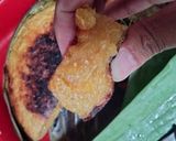 Foto langkah ke 4 dari resep Wingko ubi teflon.