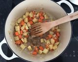 A picture of step 4 of Spicy red lentil soup.
