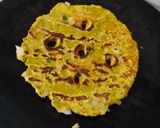 A picture of step 4 of Thalipeeth.