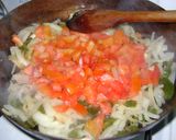 Foto del paso 3 de la receta: Magras con tomate, huevo y crudo