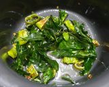 A picture of step 2 of Curry leaves chutney.