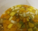 Foto del paso 4 de la receta: Macedonia de frutas con licor de manzana