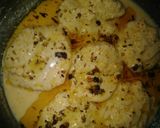 A picture of step 6 of Baghare dahi bade.