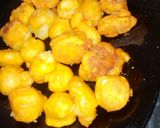 A picture of step 10 of Viazi Karai.