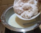 A picture of step 3 of Coconut kheer.