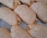 Foto langkah ke 3 dari resep Chigiri Condensed Milk Bread.