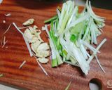 Hình bước làm 1 của món Cải cầu vồng xào thịt