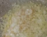 A picture of step 2 of Maa ki Daal.