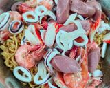 Gambar langkah 3 resipi Kerabu Maggi Thai.