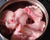 A picture of step 1 of Dhaniya chicken.