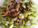 ترشک گوجه سبز و رب انار