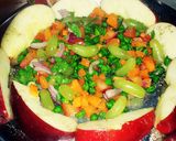 A picture of step 5 of Hara Chana ka salad.