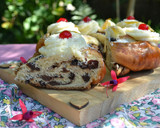 Foto del paso 6 de la receta: Rosca de Pascuas rellena con pasas de uva y chocolate💕