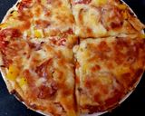 A picture of step 6 of My little Alfrado Pizza with 2 Cheese & Tomato 😘.