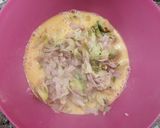 Foto del paso 6 de la receta: 🍳🍷 Tortilla de repollitos de Bruselas, cebolla, jamón, al aroma de vino blanco 🍷🍳