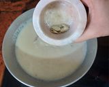 A picture of step 5 of Suji Halwa (Semolina Halwa).