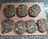 Foto del paso 7 de la receta: Salchijor - Alfajor de salchichón