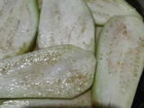 Berenjenas rellenas con queso al horno