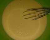 Foto del paso 4 de la receta: Bizcochuelo Marmolado de Queso Crema