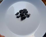 Foto langkah ke 1 dari resep Cumi masak tinta hitam.