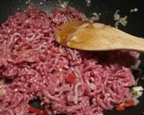 A picture of step 1 of Yui inspired spicy beef.