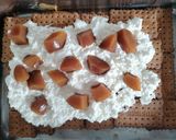 Foto del paso 3 de la receta Tarta con galleta, duraznos y dulce de leche