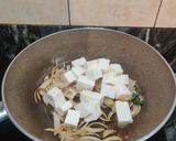 A picture of step 3 of STIR FRY PANEER with SONTH POWDER.