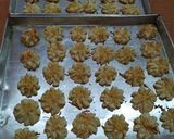Foto langkah ke 7 dari resep Kue sagu keju (ekonomis).