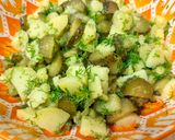 A picture of step 4 of Potato salad with pickled cucumbers and green peas.