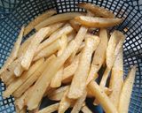 Foto langkah ke 5 dari resep Kentang Goreng Frozen By Mira.