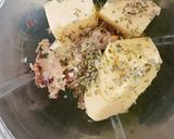 A picture of step 5 of Pink sauce Pasta with Cheesy Garlic Bread.