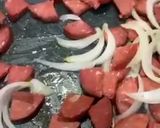 صورة لخطوة 2 من وصفة سجق تركي مع الخضار ودبس الرمان