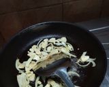 Foto langkah ke 3 dari resep Tumis Pokcoy Sederhana.
