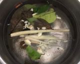 Foto langkah ke 2 dari resep Sup Ayam Klaten Enak dan Simple.